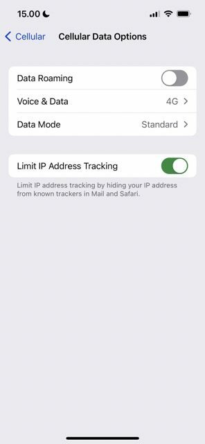snímek obrazovky zobrazující přepínač datového roamingu na iphone