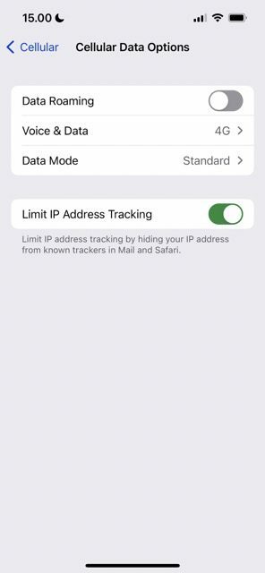 captură de ecran care arată comutatorul de roaming de date pe iPhone