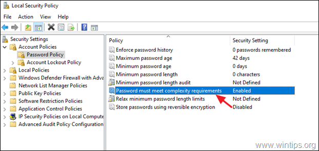 La password deve soddisfare i requisiti di complessità 