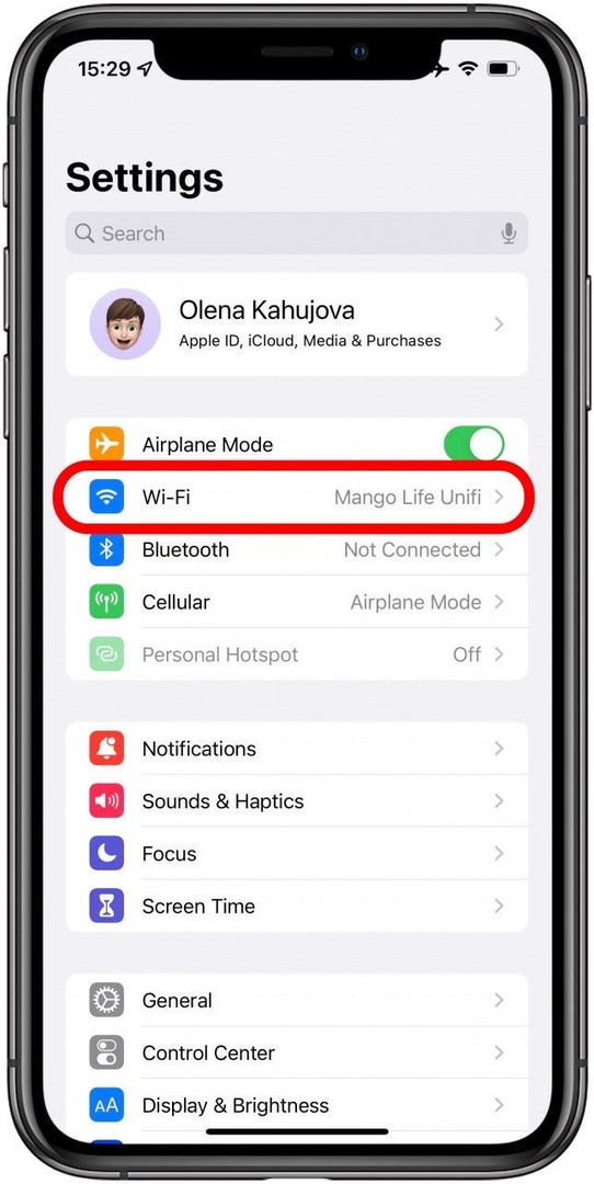 Puudutage valikut Wi-Fi – iphone-i teade ootab aktiveerimist