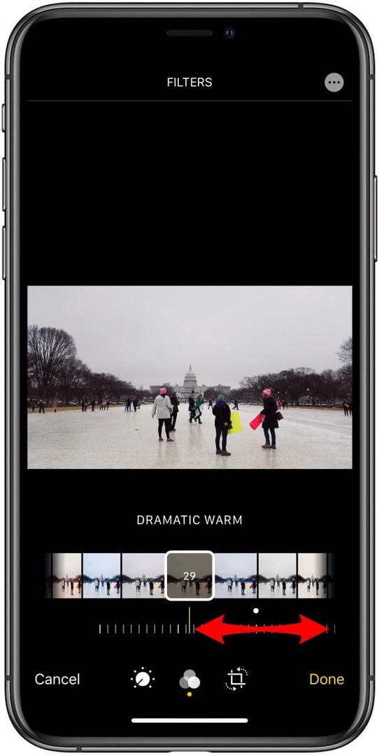 der Bildschirm zur Auswahl des Filters in der Foto-App mit Anzeigen für das Einstellrad des Filters