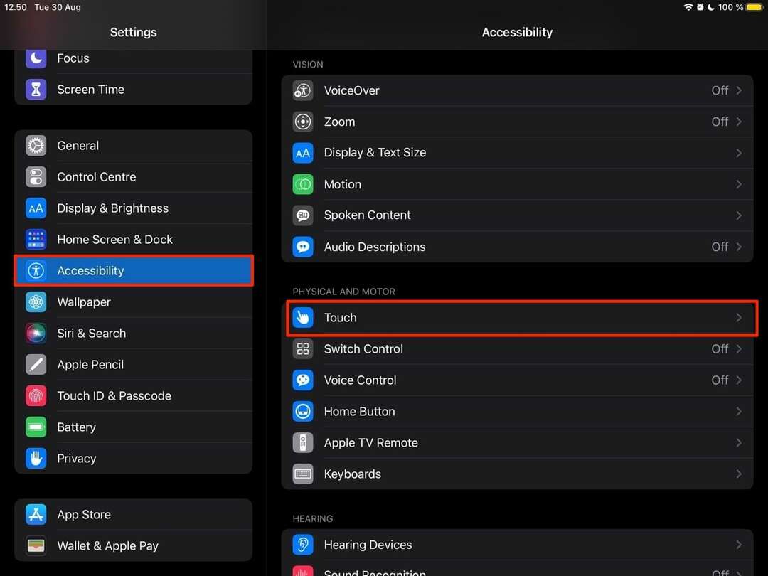 Screenshot che mostra come raggiungere la scheda Accessibilità su iPhone