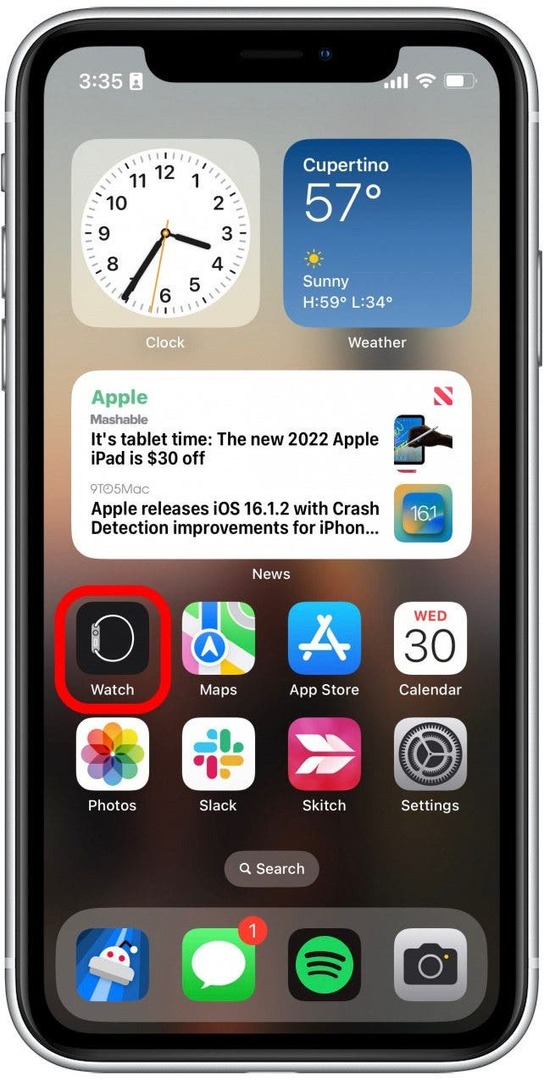 На iPhone откройте приложение Watch.