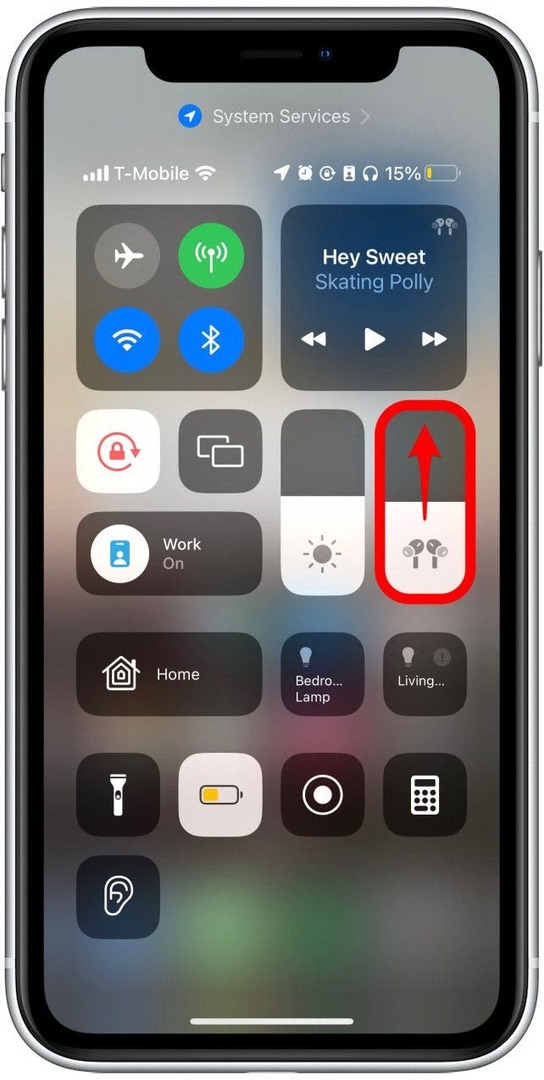 Helitugevuse liugur näitab AirPodsi ikooni, kui teie AirPods on ühendatud. Sellel ekraanil saate helitugevust üles või alla libistada.