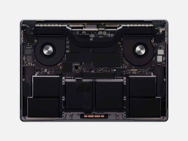 16palcový MacBook Pro – vnitřní
