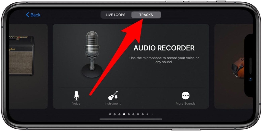 Tik onder Tracks op Audiorecorder of kies een instrument. 