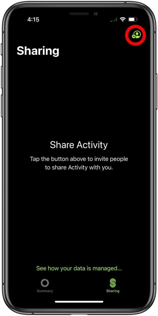 Fitness-app Sharing-scherm met het pictogram Contact toevoegen gemarkeerd.