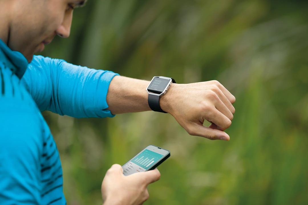 Розумний фітнес-годинник Fitbit Blaze