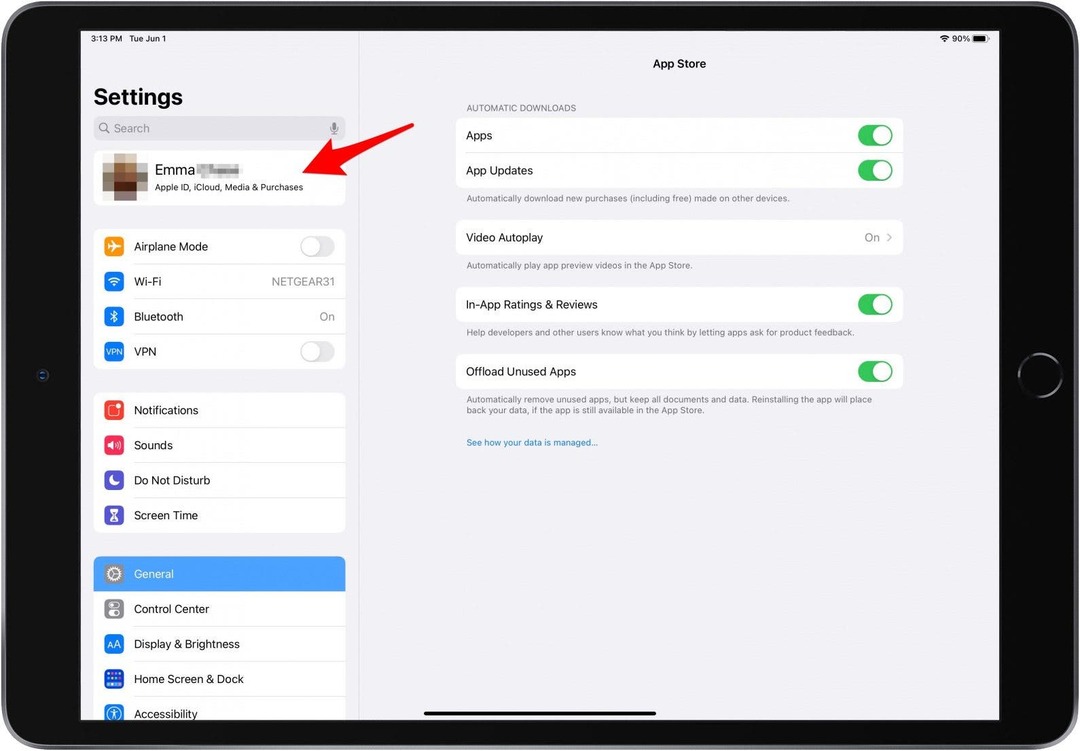 Atingeți profilul Apple ID pentru a face backup pentru a vinde iPad