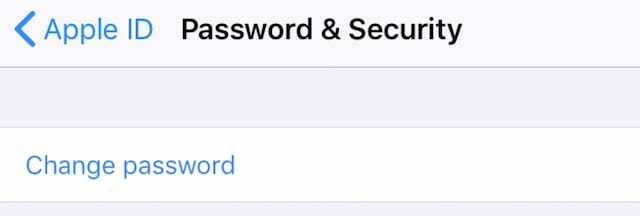 Apple ID सेटिंग्स में पासवर्ड बदलें बटन