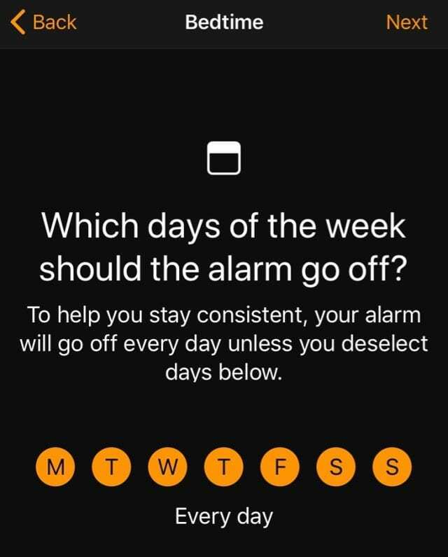 اختر أيام الأسبوع لوضع وقت النوم في تطبيق الساعة