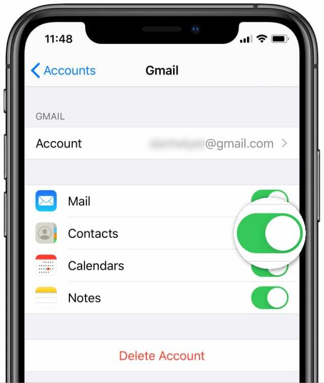 Pengaturan akun Gmail menyoroti tombol Kontak di iPhone