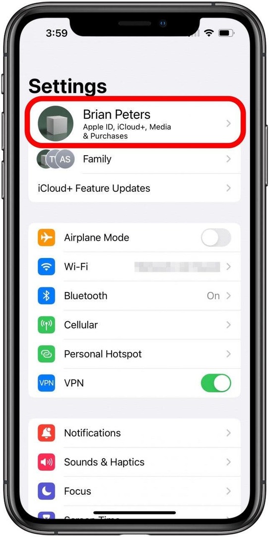 ProfileApple IDiCloud विकल्प के साथ सेटिंग्स ऐप मुख्य स्क्रीन चिह्नित।