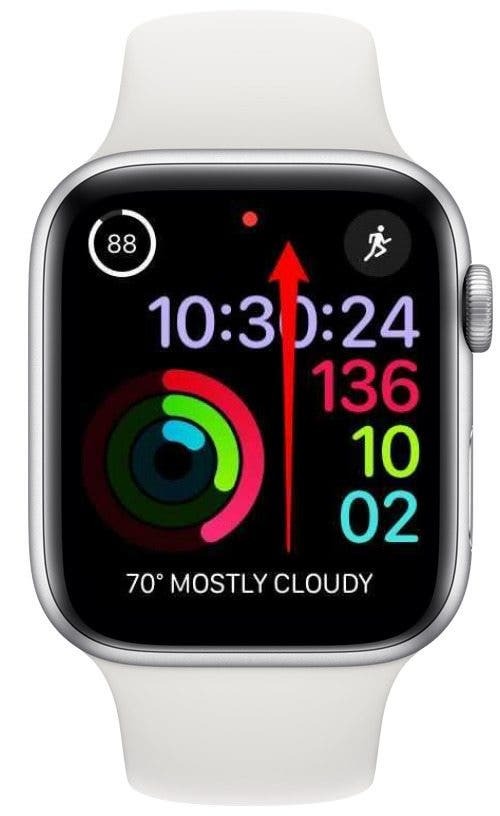 Glisați în sus pe fața Apple Watch pentru a accesa Centrul de control