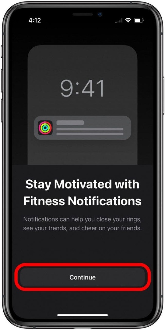 Ecran de configurare fitness cu informații despre notificări și butonul Continuare marcat.