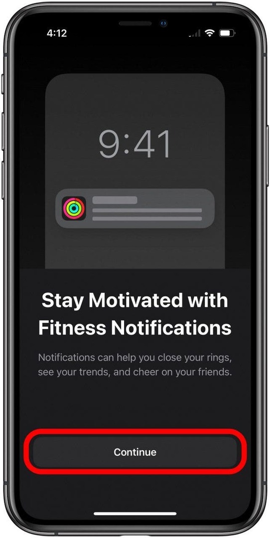 Schermata di configurazione fitness con informazioni sulle notifiche e il pulsante Continua contrassegnato.