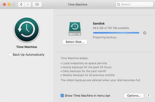 Vremeplov se priprema za izradu sigurnosne kopije prozora System Preferences.