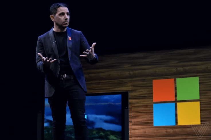 Panos Panay - ได้รับการแต่งตั้งให้ดูแลแผนกฮาร์ดแวร์และ Windows