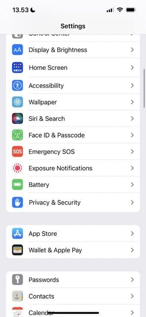 لقطة شاشة لتطبيق الإعدادات على iOS