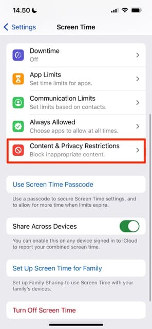 Skærmbillede, der viser, hvordan du får adgang til din iPhones indhold og privatlivsbegrænsninger