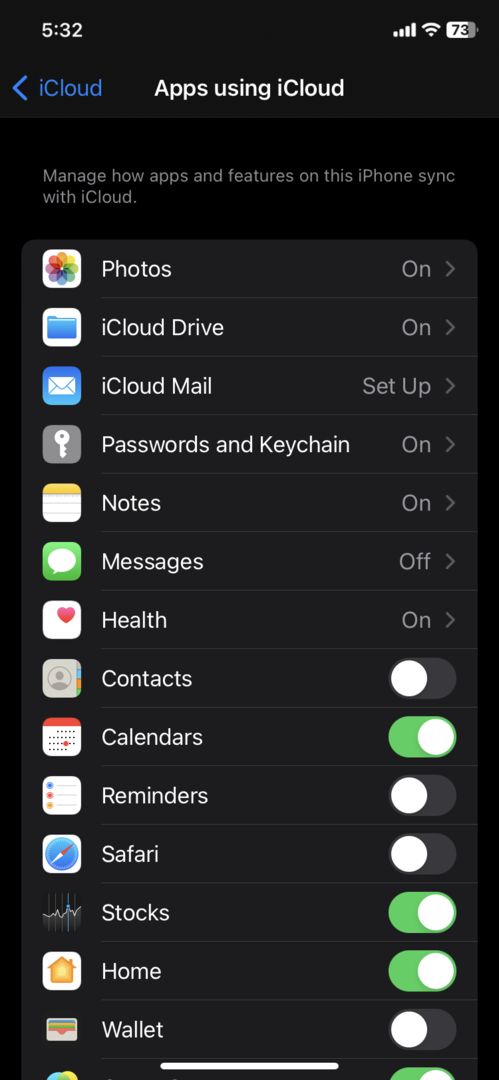 صفحة إعدادات رسائل iCloud