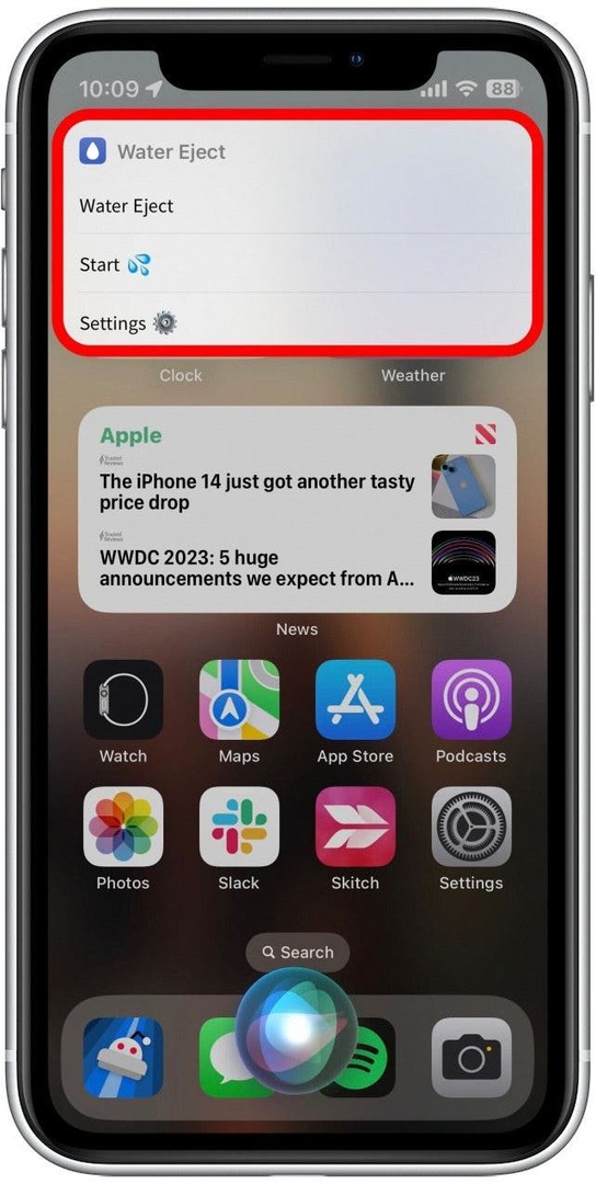 Tuto zkratku můžete spustit také pomocí Siri. Aktivujte Siri buď vyslovením „Hey Siri“ nebo stisknutím a podržením bočního tlačítka a poté vyslovením „Water eject“.