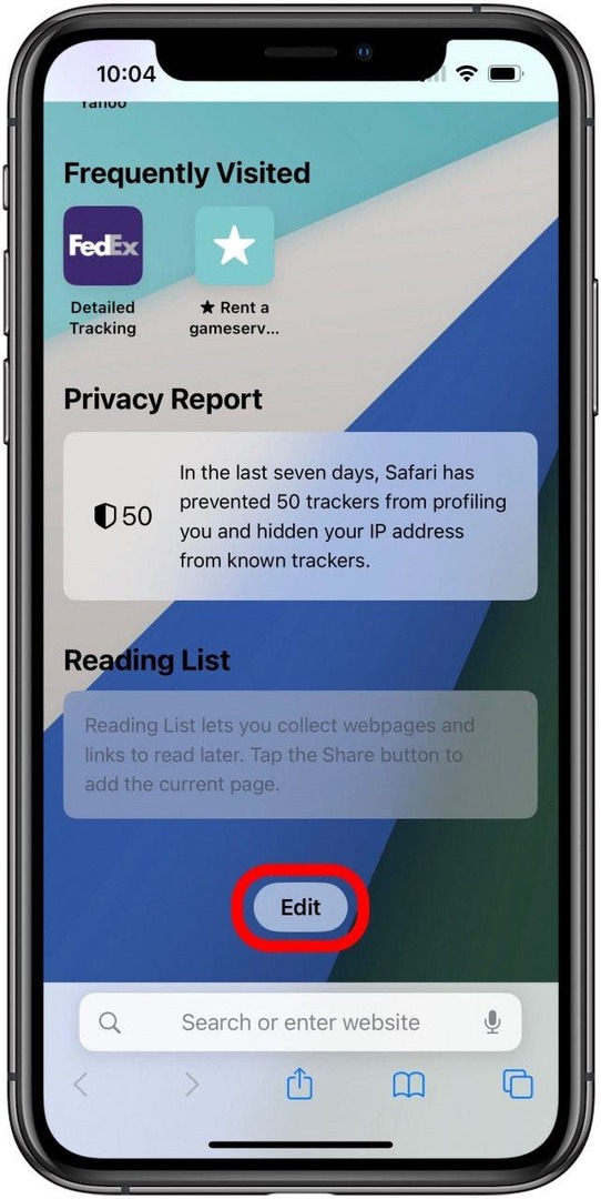 Safari-app med en fanegruppestartside rullet til bunnen for å vise en merket Rediger-knapp.