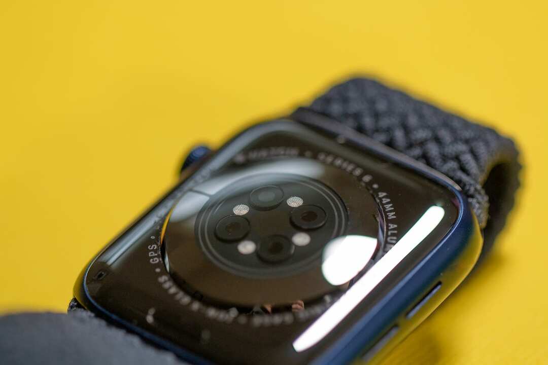 Recenzia Apple Watch Series 6 7