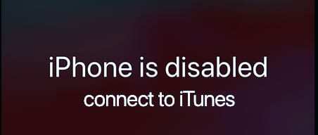 ekrāna ziņojums iPhone tālrunī izveidojiet savienojumu ar iTunes, iPhone ir atspējots