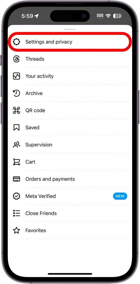 instagramové profilové menu s nastaveniami a tlačidlom ochrany osobných údajov zakrúžkovaným červenou farbou