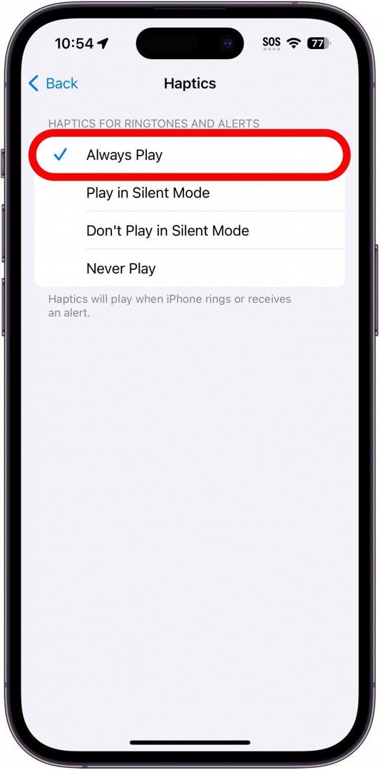 Настройки тактильной связи iPhone с надписью «Всегда играть», обведенной красным