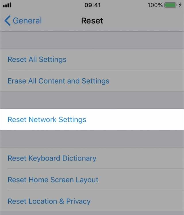 Opção Redefinir configurações de rede no iOS.