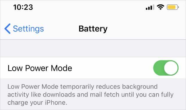 iPhoneのバッテリー設定からの低電力モードオプション