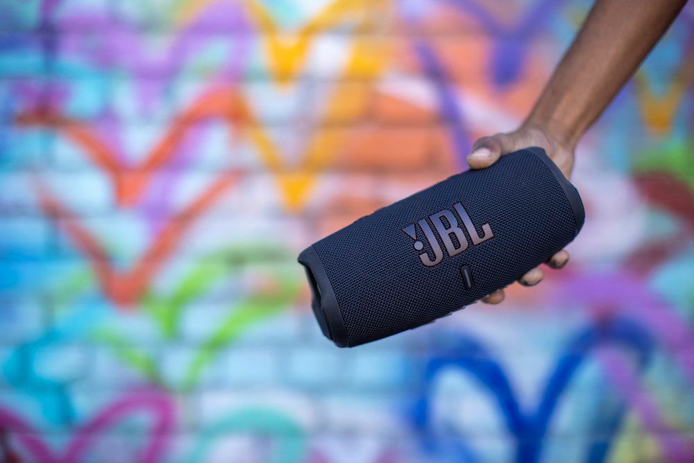 374637-JBL Charge 5 Grafetti 1-40d51f-veliki-1609760969