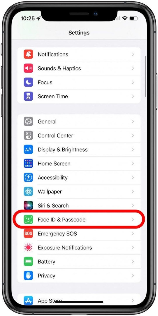 Selecteer Face ID & Passcode (of Touch ID & Passcode op oudere apparaten.)