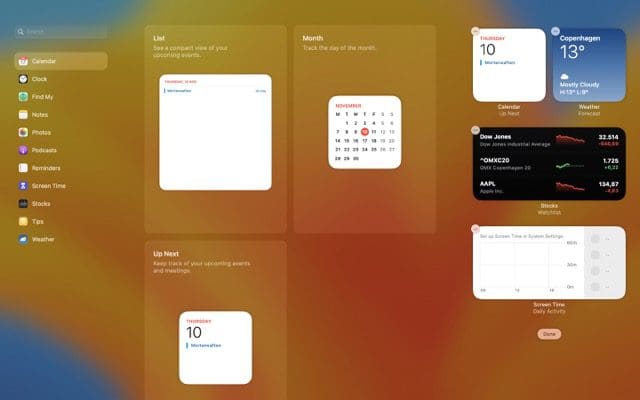 snímek obrazovky zobrazující widgety kalendáře pro Mac