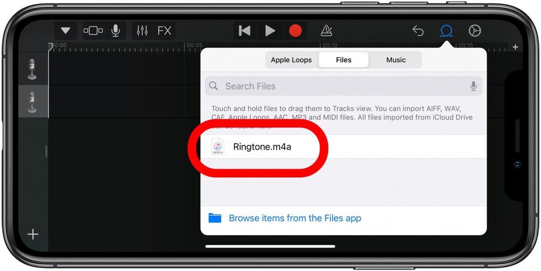 लूप पॉपअप मेनू में GarageBand पर अपलोड दिखाने के लिए प्रतीक्षा करें। 