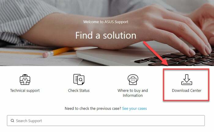 Kattintson a Letöltési központ elemre az Asus támogatásban