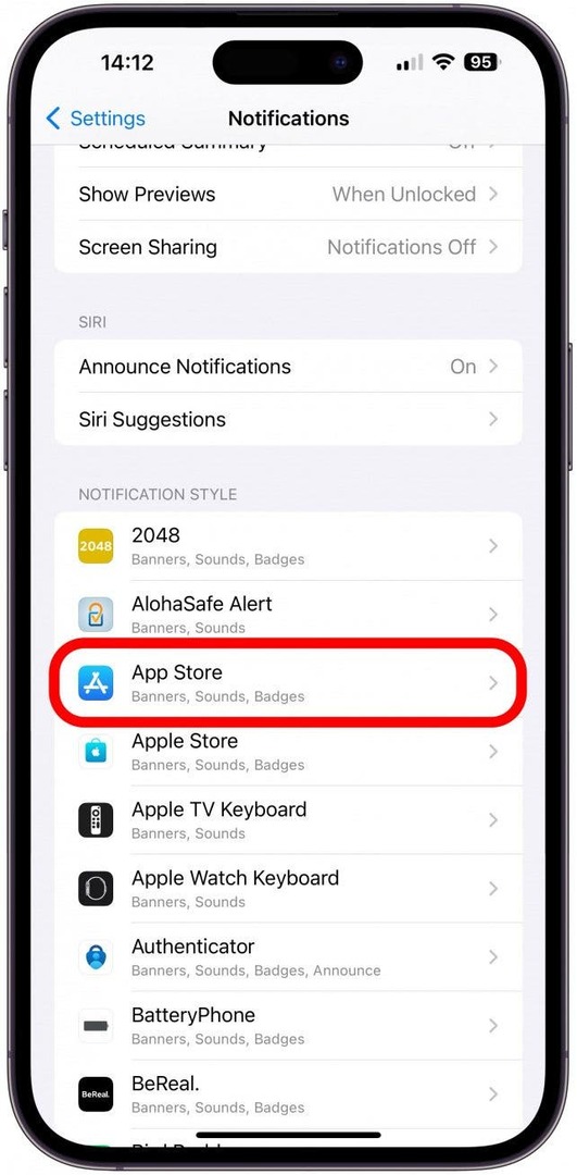 Napauta ILMOITUSTYYLI-kohdassa sovellusta, joka lähettää aikaherkkiä ilmoituksia, kuten App Storea.