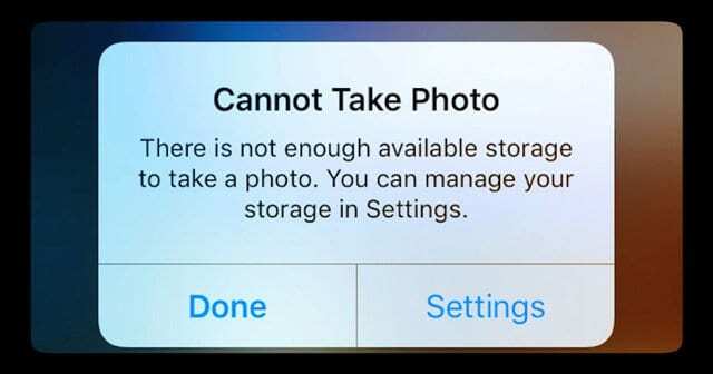 Pokúšate sa urobiť fotografiu, ale iPhone hlási, že úložisko je plné, aj keď nie je...