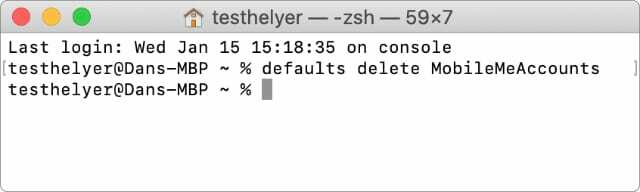 Ventana de terminal con comando para eliminar cuentas de MobileMe