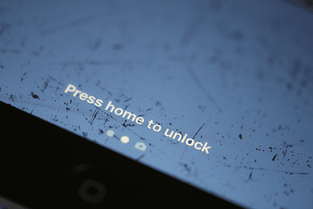 Az iPhone kezdőképernyőjének feloldása az iOS 10 rendszerben