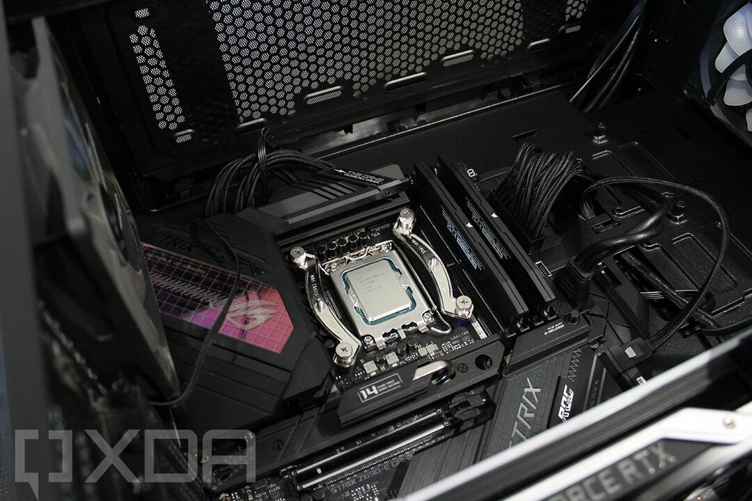„Intel 12th-gen Core“ procesorius LGA 1700 lizde
