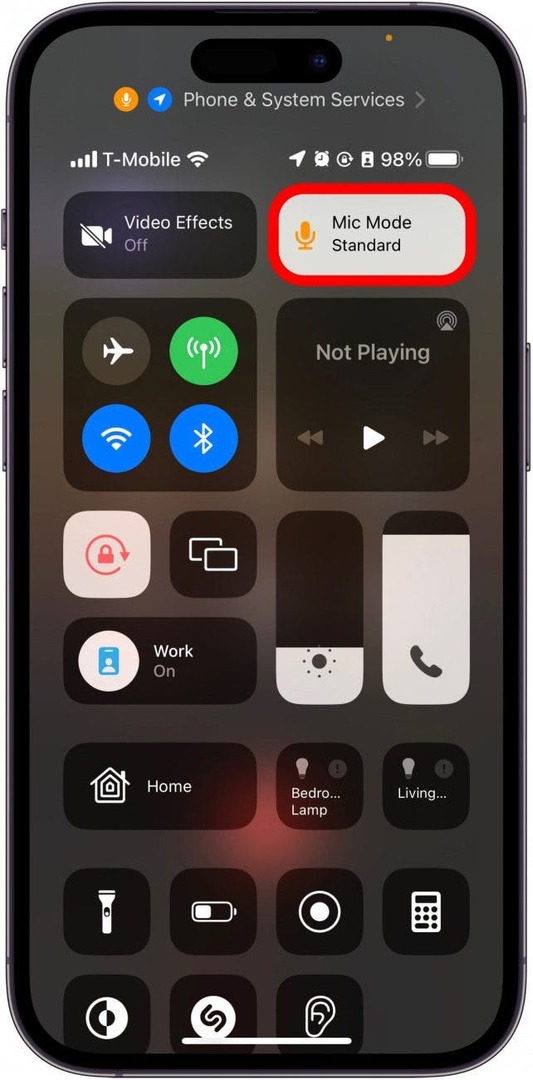 Докоснете Mic Mode, за да промените настройките на микрофона на вашия iPhone.