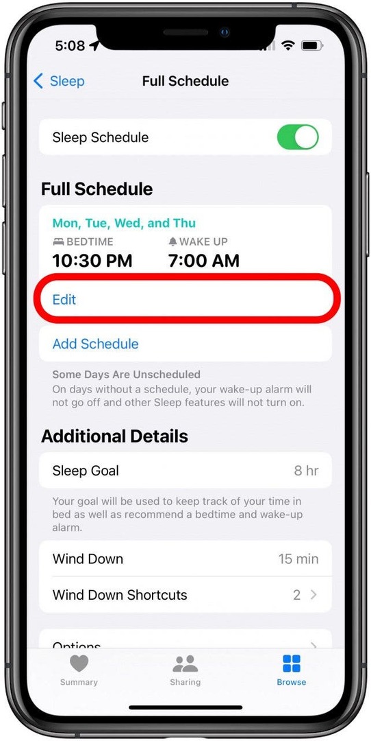 انقر فوق تحرير لتغيير إعدادات وقت النوم على iPhone