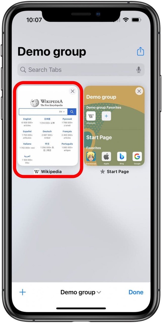 Safari-app med faneskjermen for en fanegruppe med to faner åpne og én fane merket.