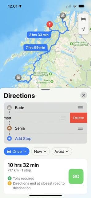 Snímka obrazovky znázorňujúca, ako odstrániť zastávku v Mapách na iOS 16