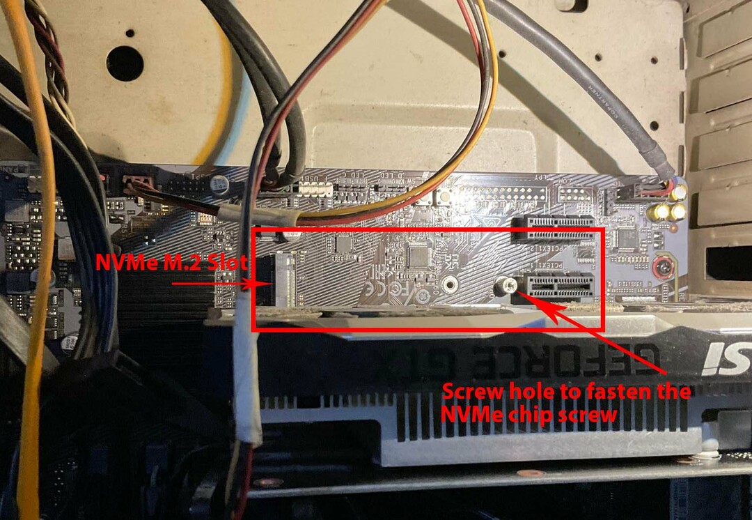 NVMe-अनुरूप डिवाइस द्वारा किस विस्तार स्लॉट का उपयोग किया जाता है