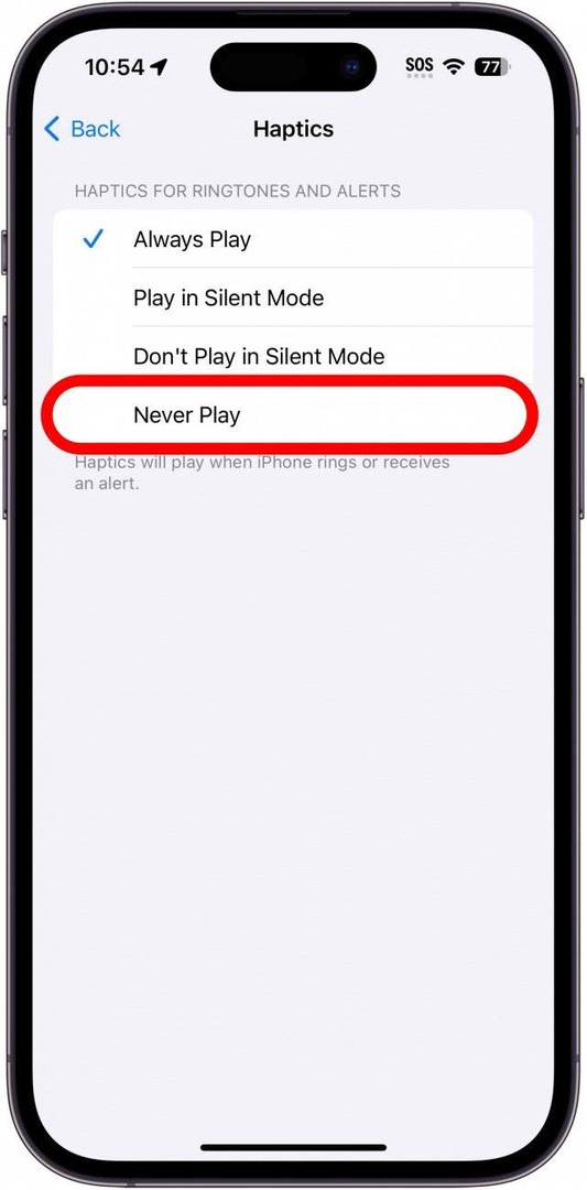 iPhone-haptiekinstellingen waarbij nooit spelen rood omcirkeld is