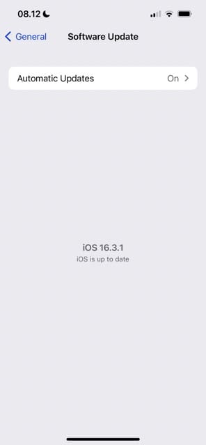 Snímek obrazovky zobrazující sekci aktualizace softwaru v systému iOS